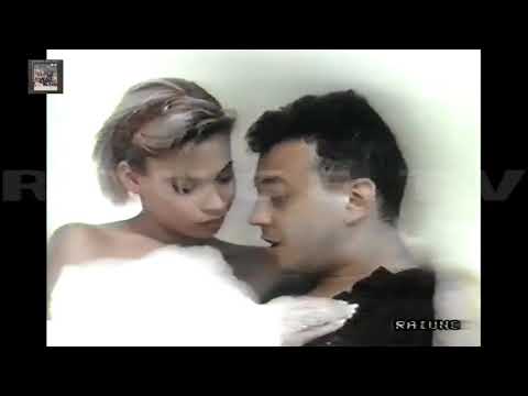 Enrico Ruggeri — Enrico Ruggeri - Tango delle donne facili - Videoclip 1988
