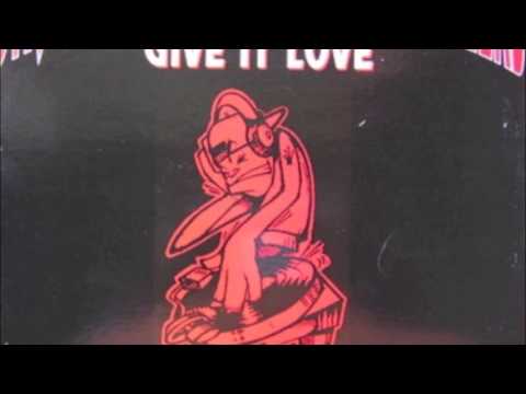 Paolo Martini — Diva Convention feat. Michelle Weeks - Give It Love (80 Proof House Not Jazz)