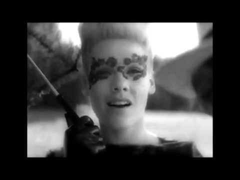P!nk — P!nk Blow Me (One Last Kiss)