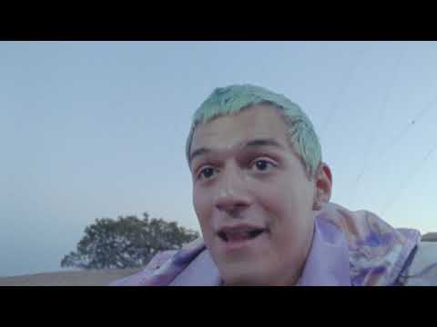 Omar Apollo — Useless