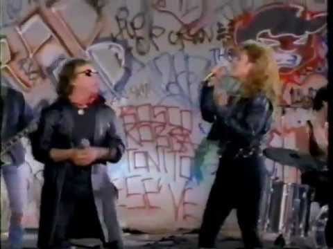 Katrina And The Waves — Katrina and the Waves with Eric Burdon - We Gotta Get Out of This Place