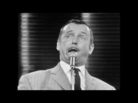 Toon Hermans — Toon Hermans - One Man Show 1961 - De slinger van de koffergrammofoon