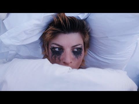 Mademoiselle K — Mademoiselle K - Chloroforme (Clip officiel)