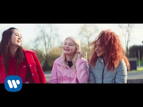 Jasmine Thompson — Jasmine Thompson - Old Friends (Jonas Blue Remix) [Official Video]