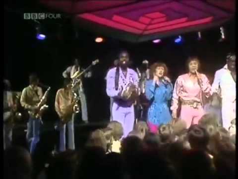 Gonzalez — Gonzalez No Pares de Bailar