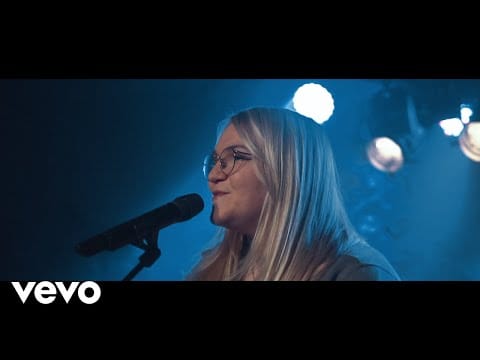 Lola Dubini — Lola Dubini - Plan cul (Clip officiel)