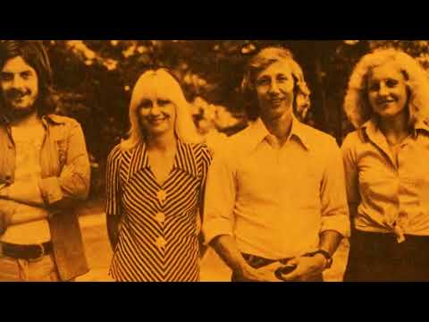 Aura (29) — Aura - Skrzynka ciemności (1980)