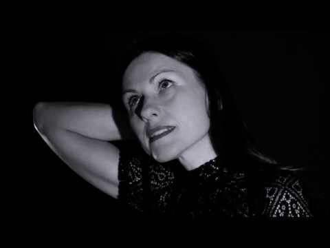 Helena Miquel — Helena Miquel - Enhorabuena (Videoclip Oficial)