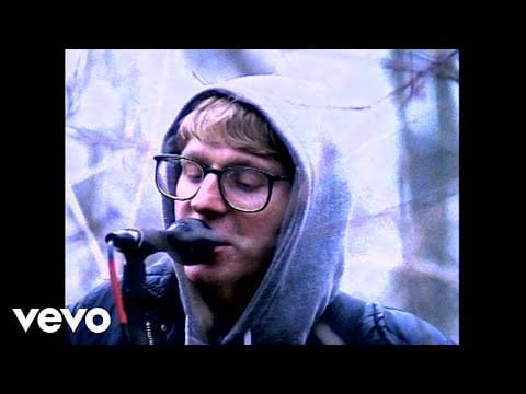 Hum (2) — HUM - The Pod
