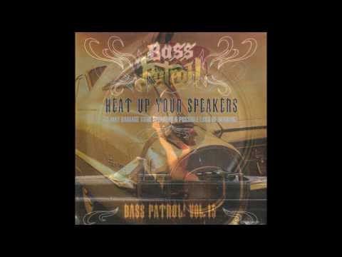 Bass Mekanik — Bass Mekanik - Rok dis joint (Feat Erica and Short)