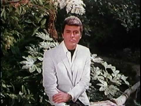 James Darren — JAMES DARREN  - BECAUSE YOU'RE MINE Scopitone