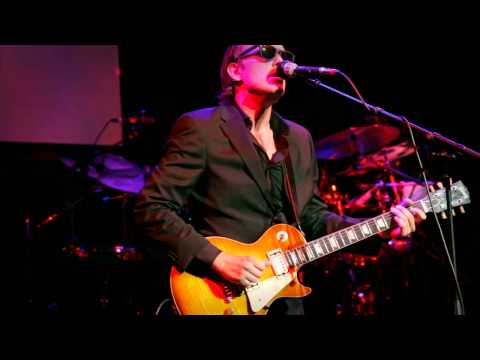 Joe Bonamassa — Joe Bonamassa "Sloe Gin" - Guitar Center's Battle of the Blues 2012