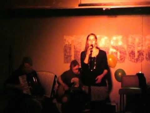 Tiiu Helinä — TIIU HELINÄ - SATAA live @ Mascot 20.2.2013