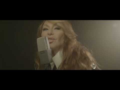 Julie Pietri — Julie Pietri: Les hommes qui pleurent (clip officiel)