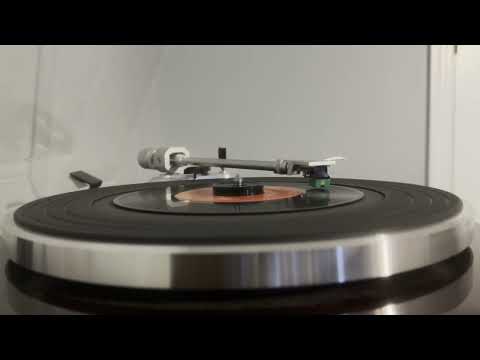 Soundgarden — Soundgarden - Black Hole Sun (7'' Vinyl Rip; US 1994)