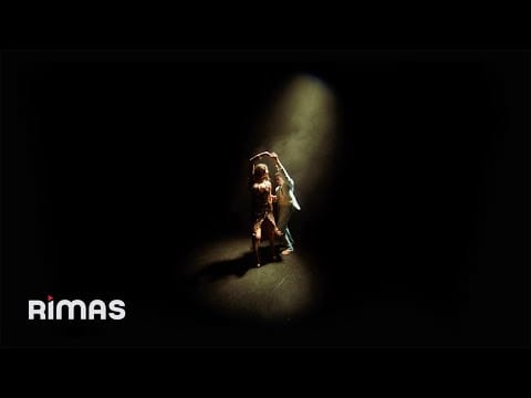 Bad Bunny — BAD BUNNY - BAILE INoLVIDABLE (Video Oficial) | DeBÍ TiRAR MáS FOToS