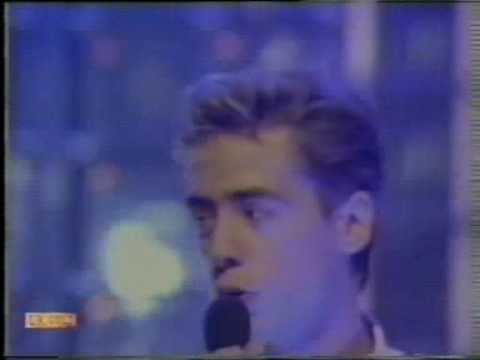Nick Heyward — Nick Heyward Blue Hat for a Blue Day TOTP