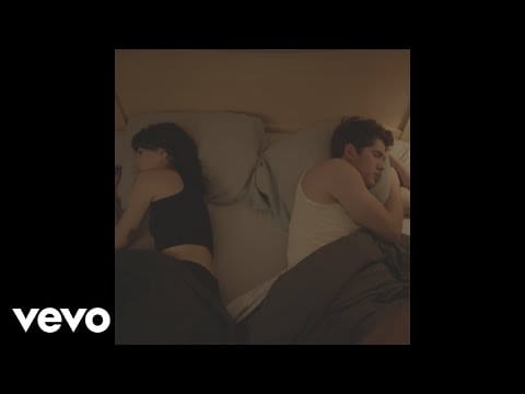 Sasha Sloan — Sasha Sloan - Faking It (Official Video)