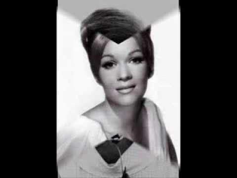Sue Raney — Sue Raney - Little Things Mean A Lot
