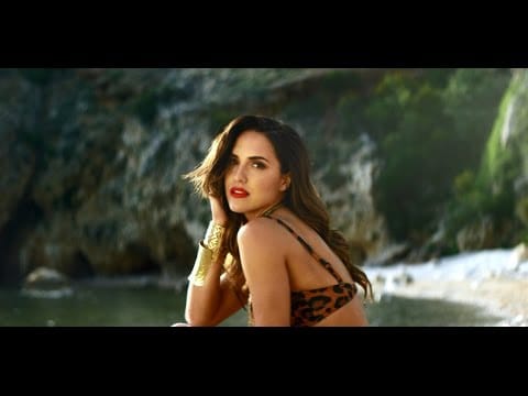 Lana Jurčević — Lana Jurcevic - VRTI MI SE feat. Ante Cash