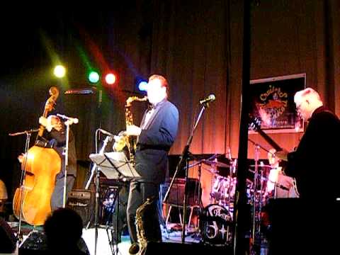 The Stargazers (2) — THE STARGAZERS - Ain't Nobody Here But Us Chickens  .AVI