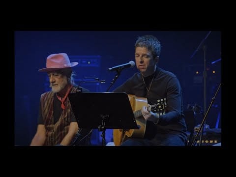 Mick Fleetwood — Mick Fleetwood And Friends - The World Keep On Turning (Official Video)