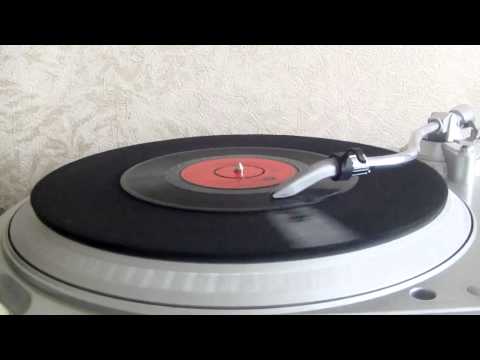 Susan Cadogan — Susan Cadogan - Little Bit Right,Little Bit Wrong (Magnet 1977).