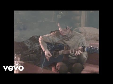 Finn Wolfhard — Everytown there's a darling (Official Live Performance Video)