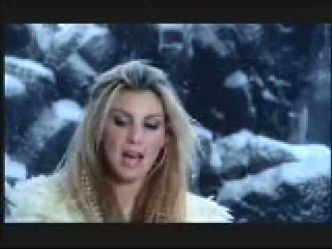 Faith Hill — Faith Hill Where Are You Christmas Music Video