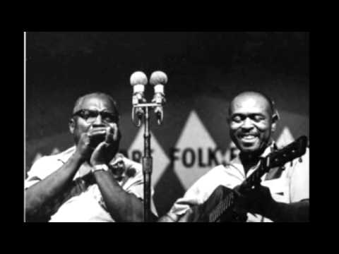 Sonny Terry & Brownie McGhee — Red River Blues