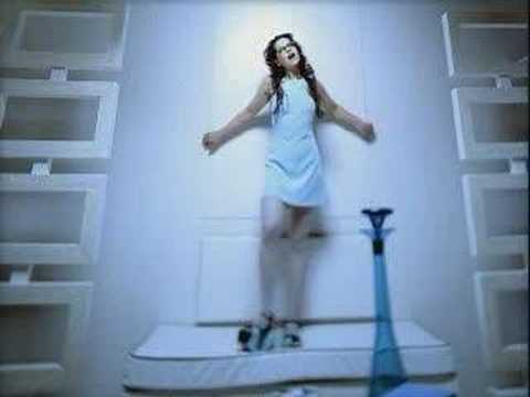 Lisa Loeb — Lisa Loeb "Let's Forget About It" Music Video