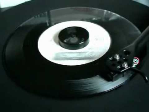 Phyllis McGuire — 60's Popcorn / Northern Soul ! Phyllis McGuire - Run To My Arms