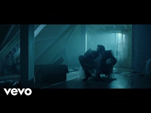Sebastián Yatra — Sebastián Yatra, Beret - Vuelve