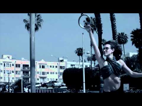 FC Kahuna — Hayling- FC Kahuna [Music Video]