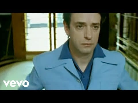 Gustavo Cerati — Gustavo Cerati - Engaña (Official Video)