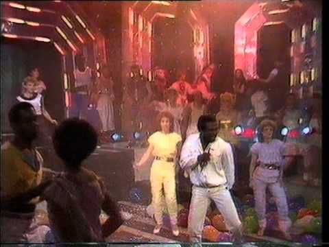Phil Fearon & Galaxy — Galaxy - Dancing Tight. Top Of The Pops 1983