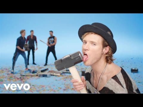 McFly — Love Is On The Radio