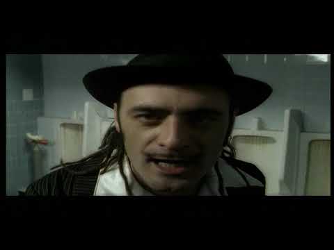 Tonino Carotone — Tonino Carotone - Me cago en el amor (Videoclip Oficial)