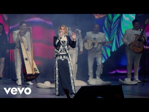 Lucero (2) — Lucero - Tristes Recuerdos (En Vivo)