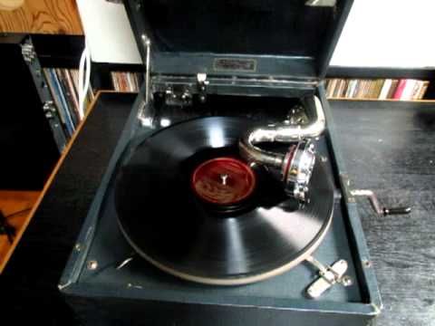 Carmen Miranda — Carmen Miranda 'The South American Way'