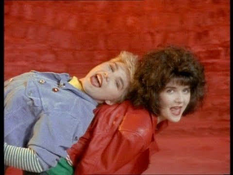 The Reynolds Girls — The Reynolds Girls - I'd Rather Jack - Official Video
