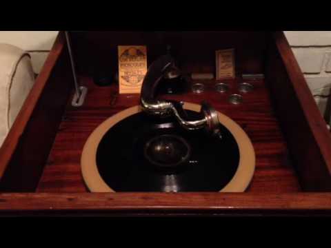 Paul Whiteman And His Orchestra — Manhattan Medley - Paul Whiteman And His Orchestra 1925