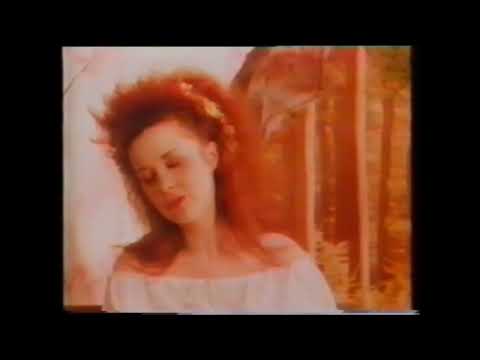 Strawberry Switchblade — Strawberry Switchblade - Who Knows What Love Is (David Motion version)