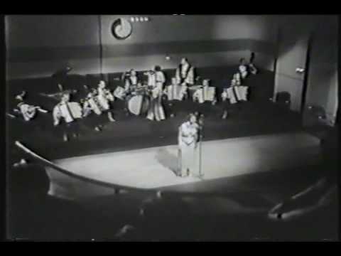 Dorothy Squires — Dorothy Squires - Kiss Me Goodnight