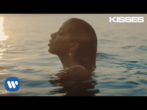 Anitta — Anitta with Chris Marshall - Tu Y Yo (Official Music Video)