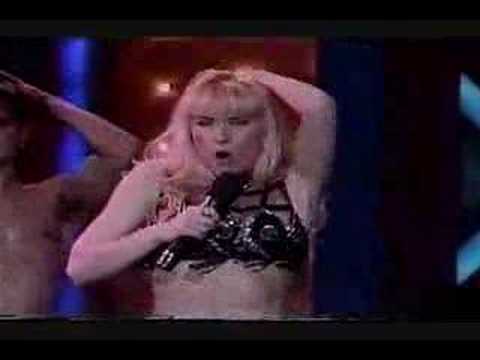 Yuri (3) — Yuri Mi amor es para ti: Performance