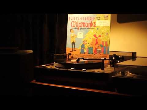 David Seville — The Chipmunks With David Seville – Jingle Bells (1962)
