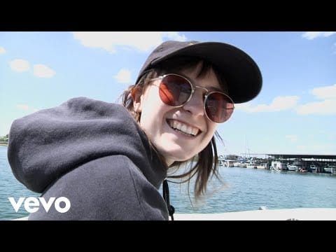 Faye Webster — Faye Webster - I Know I'm Funny haha (Official Video)
