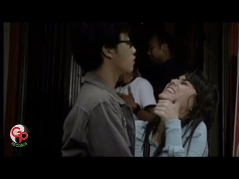 Ada Band — Ada Band - Kau Auraku (Official Music Video)