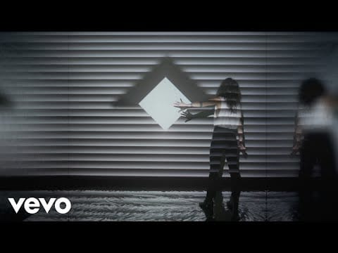 Sharon Van Etten — Comeback Kid